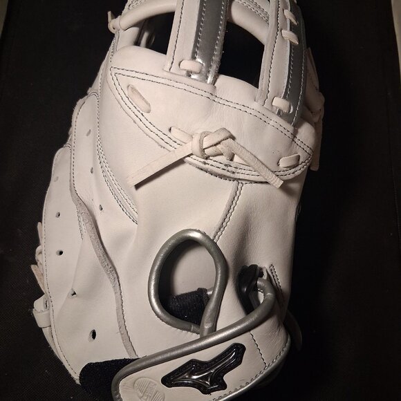 Pitcher-canchero glove - Picture 4 of 5